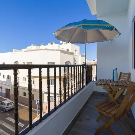Beautiful Apartment In Arrecife Canary Islands Apartment *